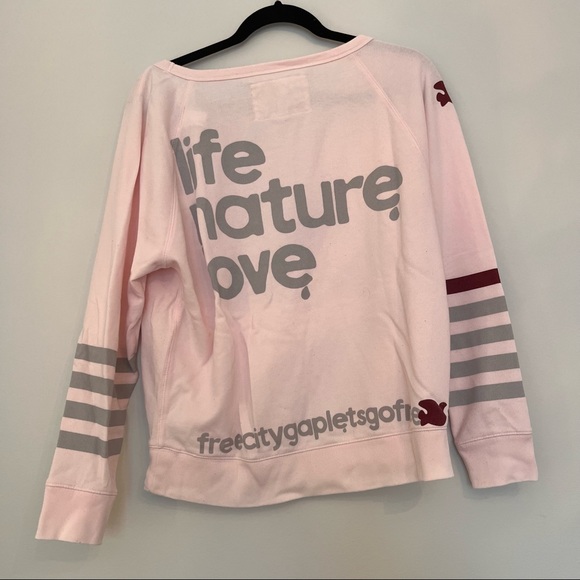 pink free city x GAP long sleeve - SIZE XS, loose fit with free city details - Picture 7 of 8